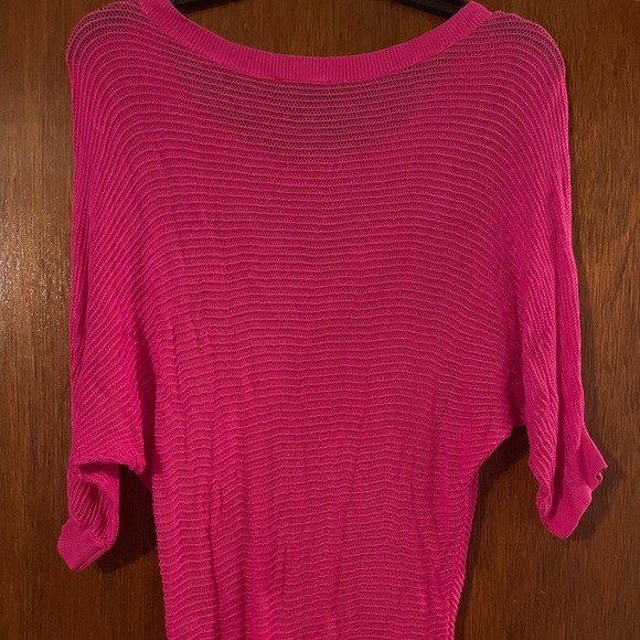 Express Top - Picture 2 of 7